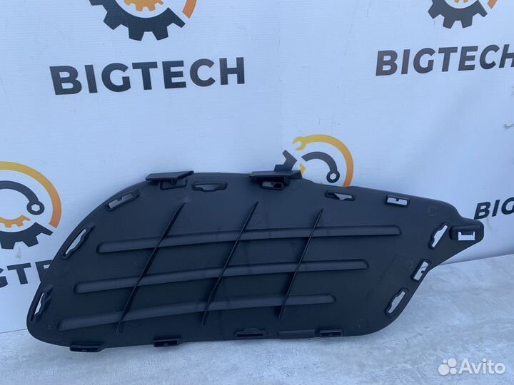 Накладка переднего бампера Mercedes A2078852423