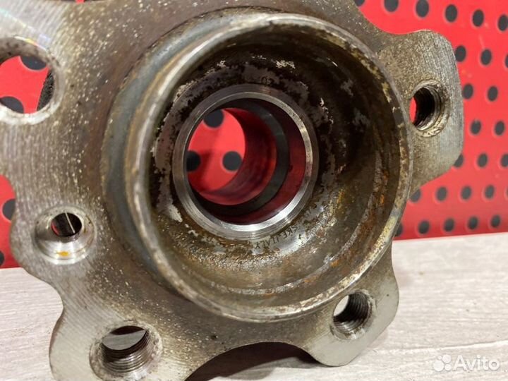 Ступица задняя Bmw 5 G30 B47D20A 2017