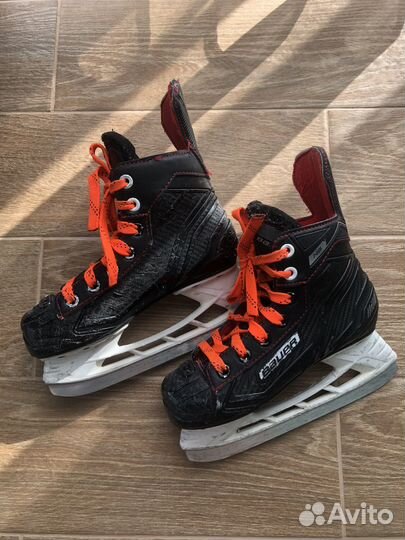 Хоккейные коньки bauer y13R