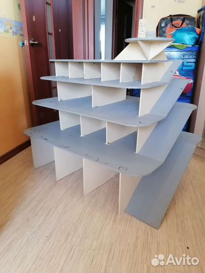 Гараж-парковка для детских машинок