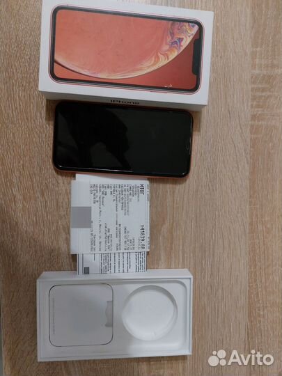 iPhone Xr, 64 ГБ