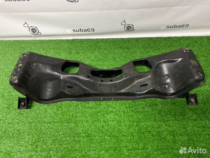 Балка под двигатель Subaru Forester SG5 EJ205 2003