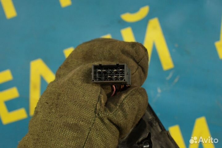 Правое зеркало Audi A4