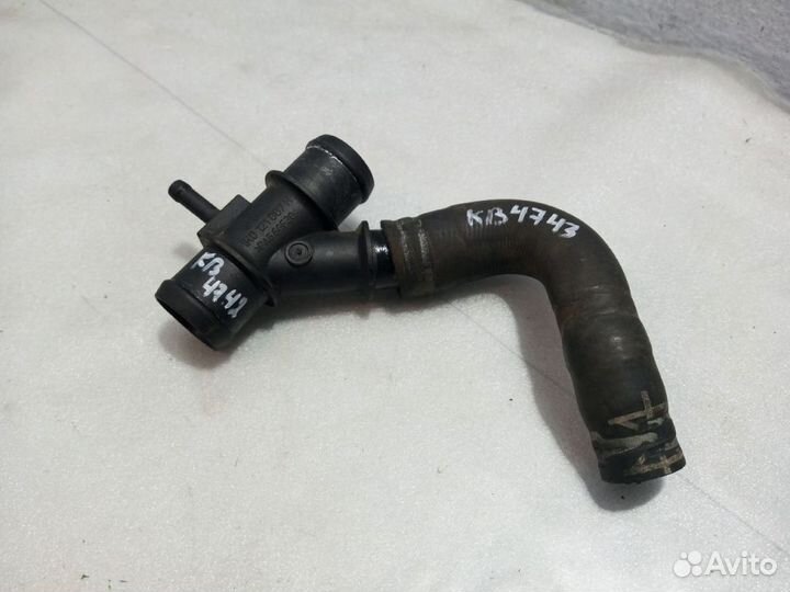 Патрубок охлаждения volkswagen passat B6