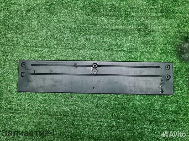 Площадка гос.номера Range Rover Vogue 4 L405 12-17