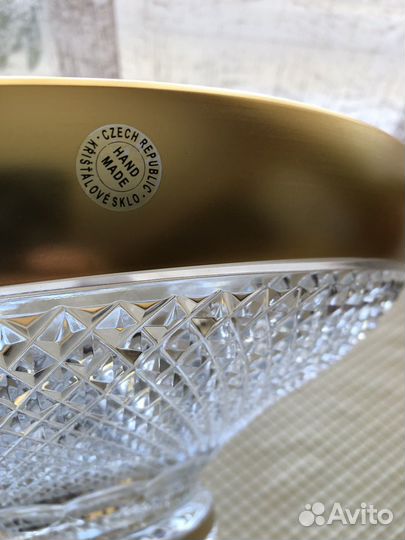 Хрустальная ваза на ножке 35 см