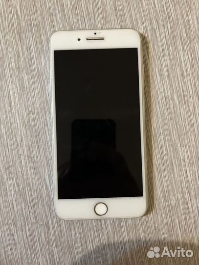 iPhone 8 Plus, 64 ГБ