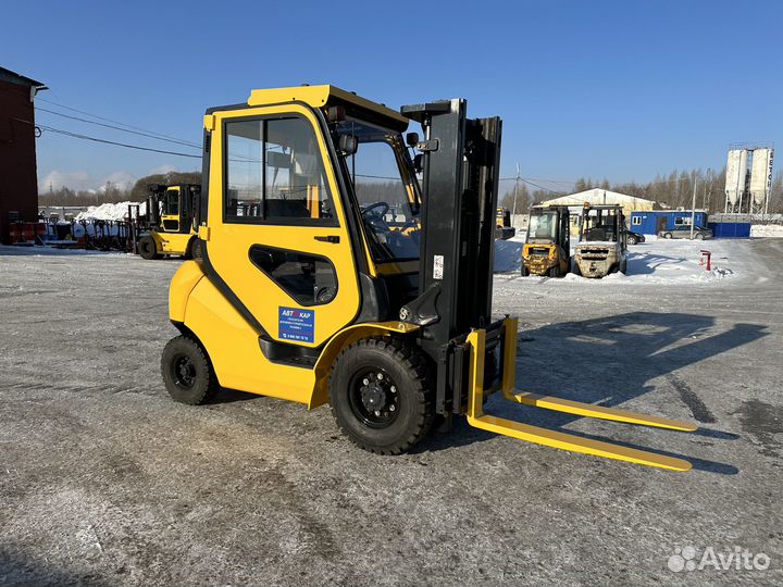 Вилочный погрузчик Komatsu FD20T-17, 2010