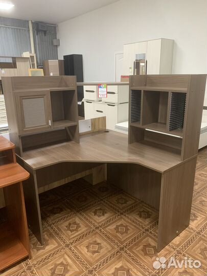 Компьютерный стол б/у