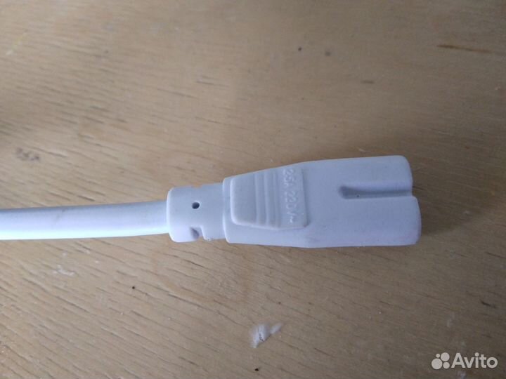 Соединительный кабель для лампы дневного света