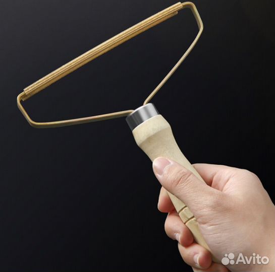 Скребок от шерсти щетка