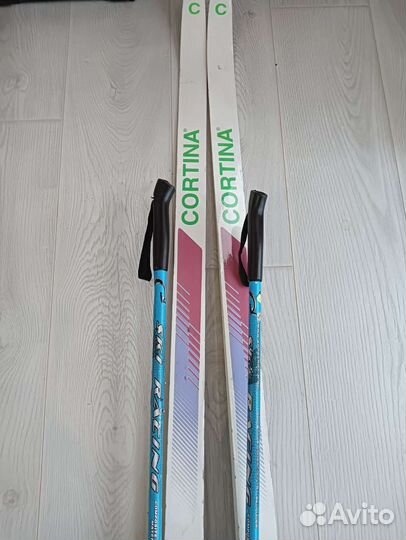 Лыжи беговые пластиковые и палки