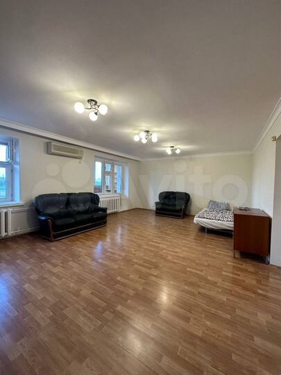 4-к. квартира, 140 м², 6/6 эт.