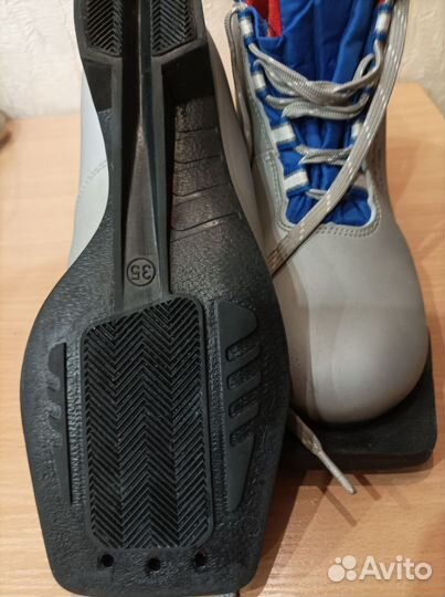 Лыжные ботинки