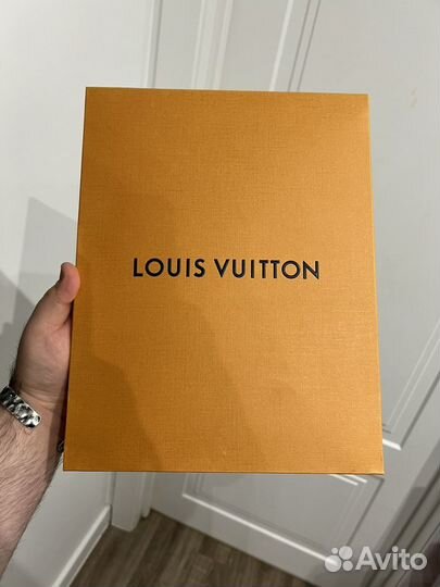 Книга Travel book Louis Vuitton Paris