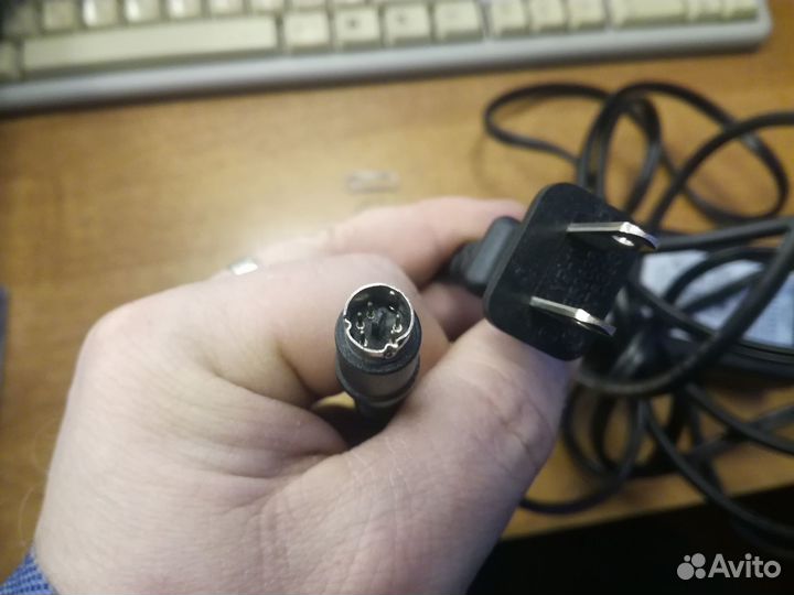 Блок питания (адаптер) Iomega 12В 1,5А