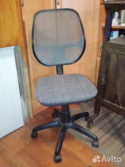 Стул компьютерный