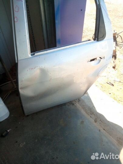Дверь задняя левая Renault Duster F4RA 400 2015
