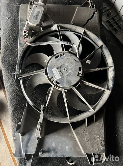 Диффузор вентилятор Ford Focus 3 1.6