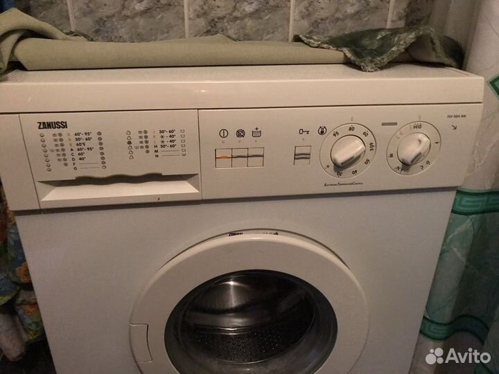 Стиральная машинка zanussi