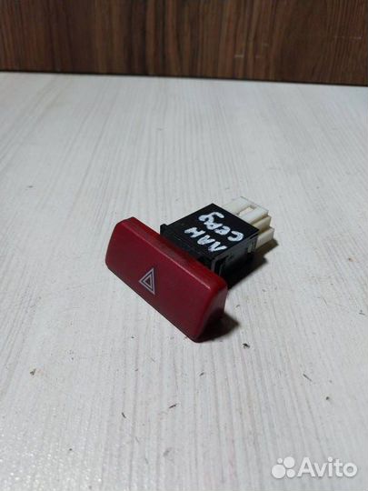 Кнопка аварийной сигнализации Mitsubishi Lancer