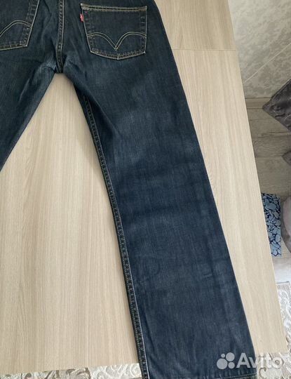 Джинсы levis