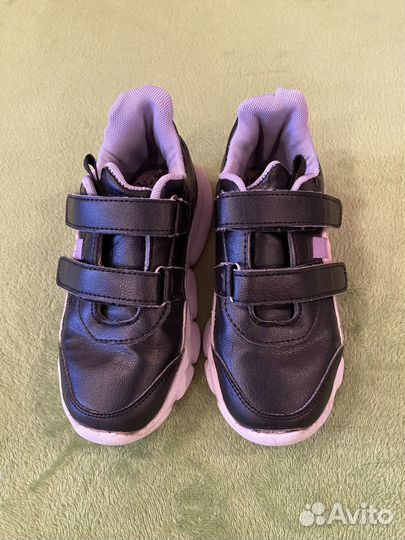Кроссовки для девочки
