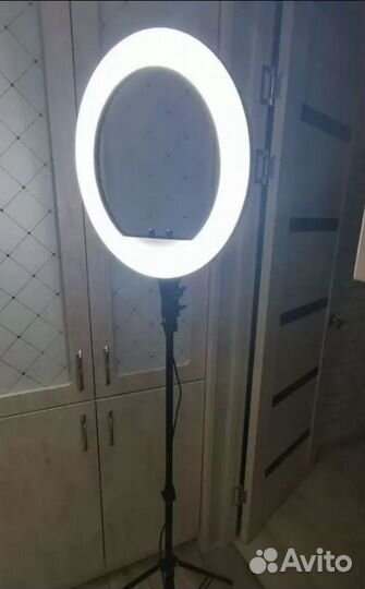 Кольцевая Светодиодная Лампа Со Штативом