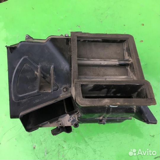 Корпус отопителя Киа Спектра