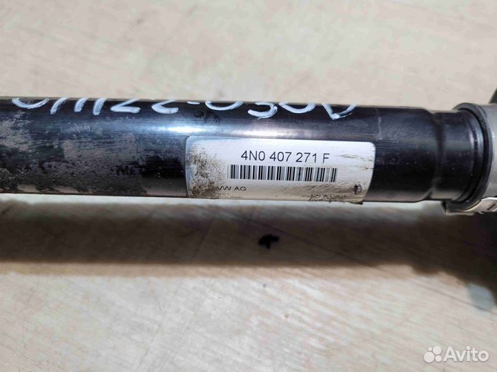 Полуось передняя правая (приводной вал, шрус) Audi