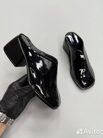 Сабо на каблуке