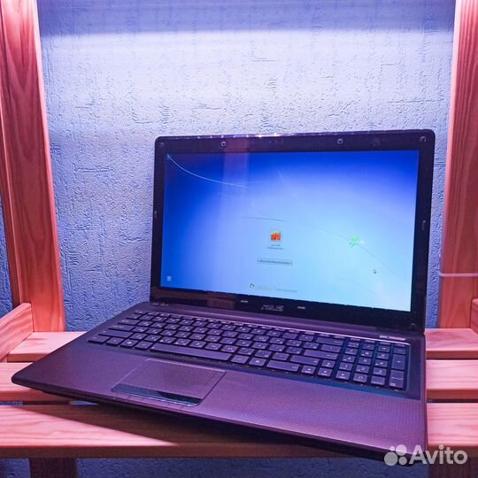 Ноутбук Asus X52J