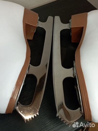 Фигурные коньки prime ambition