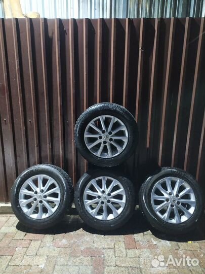 Колеса Тойота Камри Tigar Winter 1 215/60 r16