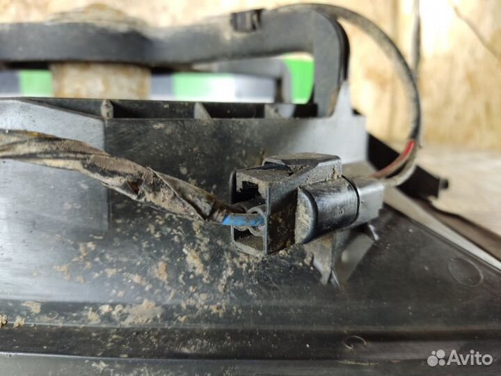 Вентилятор радиатора с диффузором Mitsubishi Caris