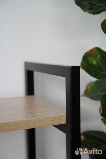 Полка настенная навесная белая черная металл Лофт