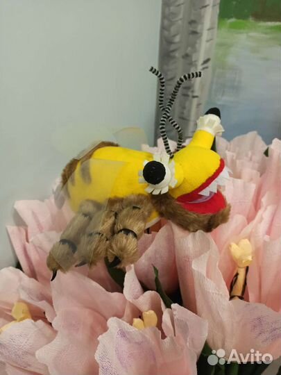 Пчела Жужа из 