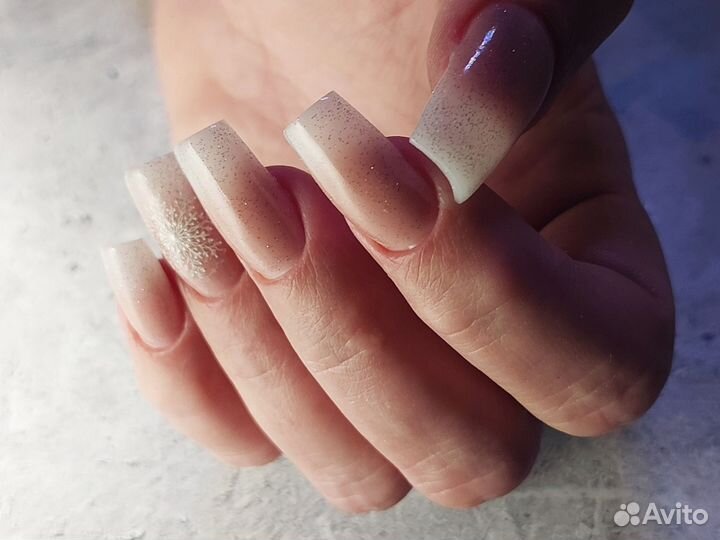 Маникюр, наращивание ногтей, педикюр ЖК Амград