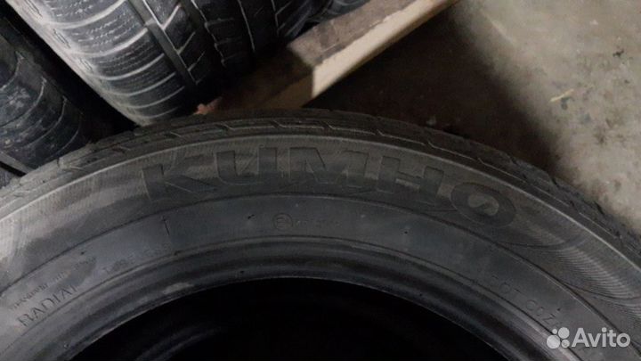 Kumho 722 225/60 R17
