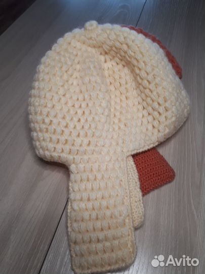 Вязаная шапка с ушками