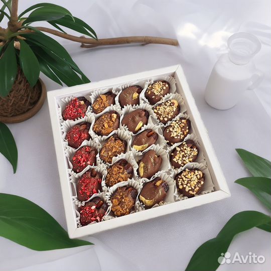 Королевские финики в бельгийском молочном шоколаде