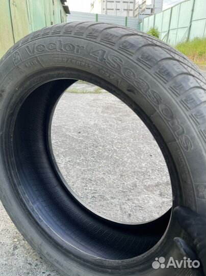Goodyear Vector 4Seasons 205/50 R17
