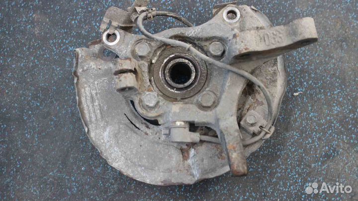 Кулак поворотный Mitsubishi Chariot Grandis (Митсу