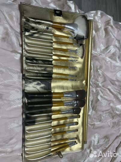 Кисти для макияжа