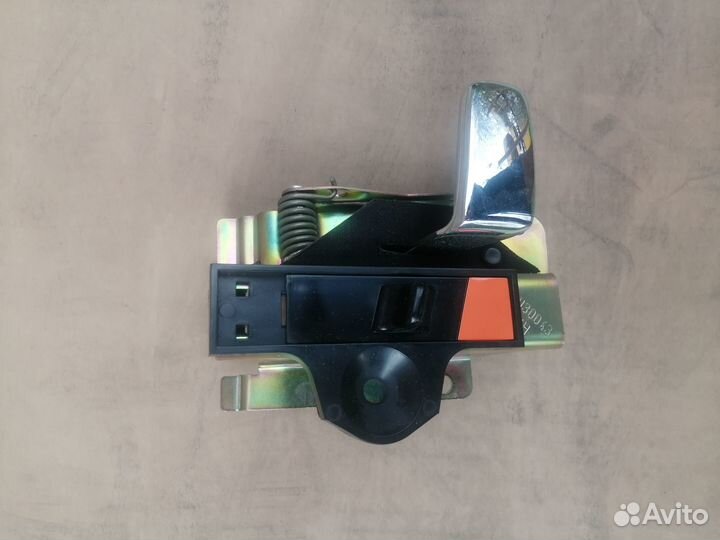 Новая ручка двери внутреняя Jeep Grand Cherokee ZJ