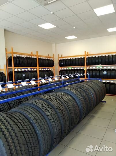 Roadmarch Primemarch H/T 79 215/60 R17 96H