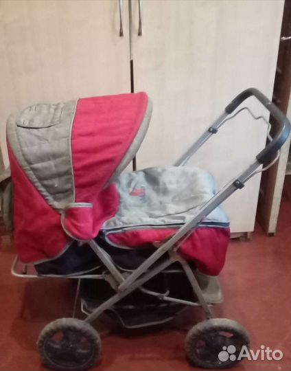 Прогулочная коляска