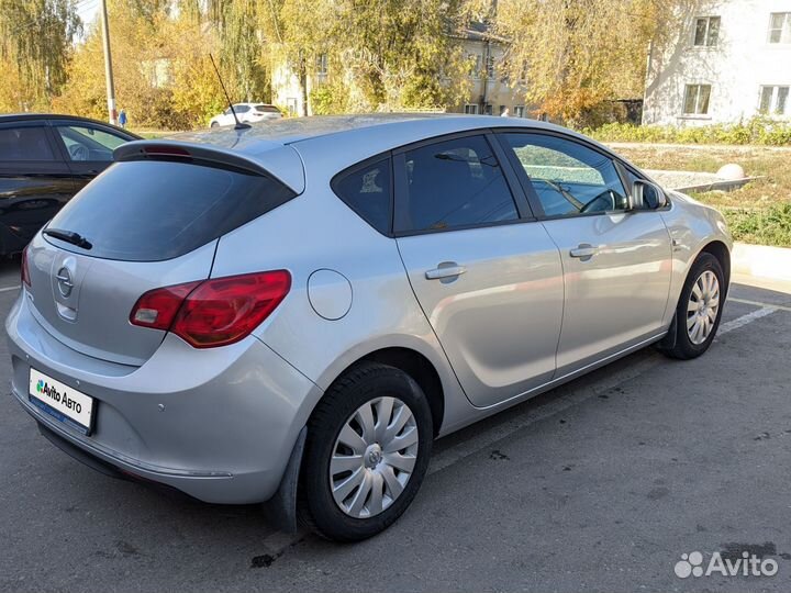 Opel Astra 1.6 МТ, 2013, 61 000 км