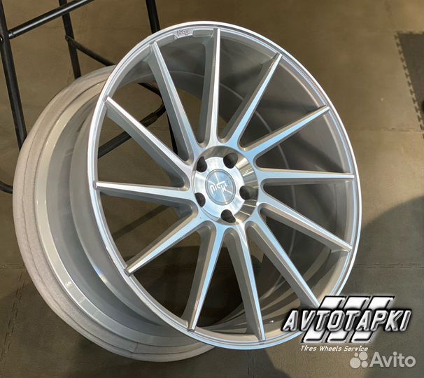 Диски 5-114,3 r22 Niche surge silver