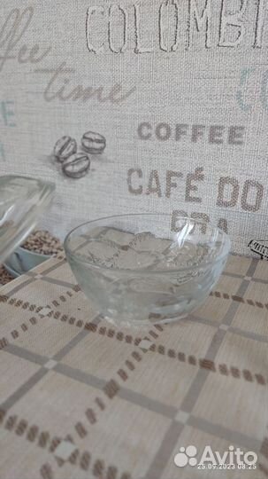 Конфетница с крышкой или салатник